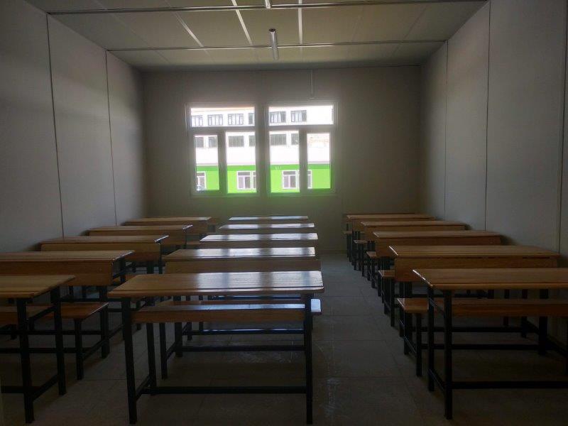 Deprem Bölgesi Okul