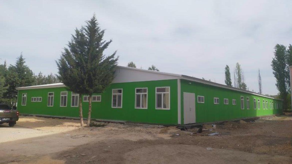 Deprem Bölgesi Okul